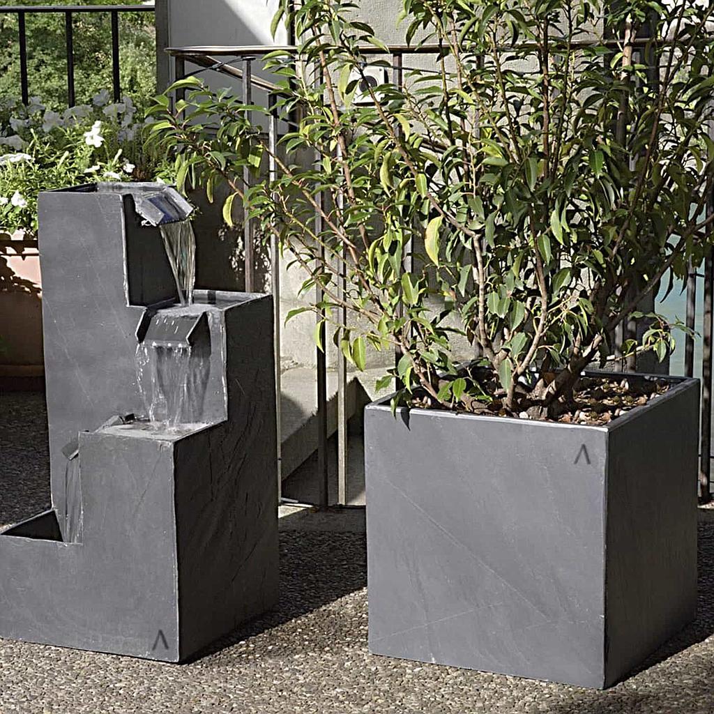 Bac à plantes Anthracite Terrasse CUBI 40 de CLIMAQUA